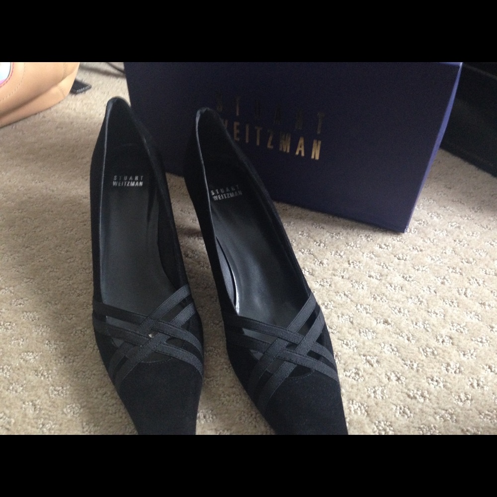 Black Stuart weitzman suede pumps
